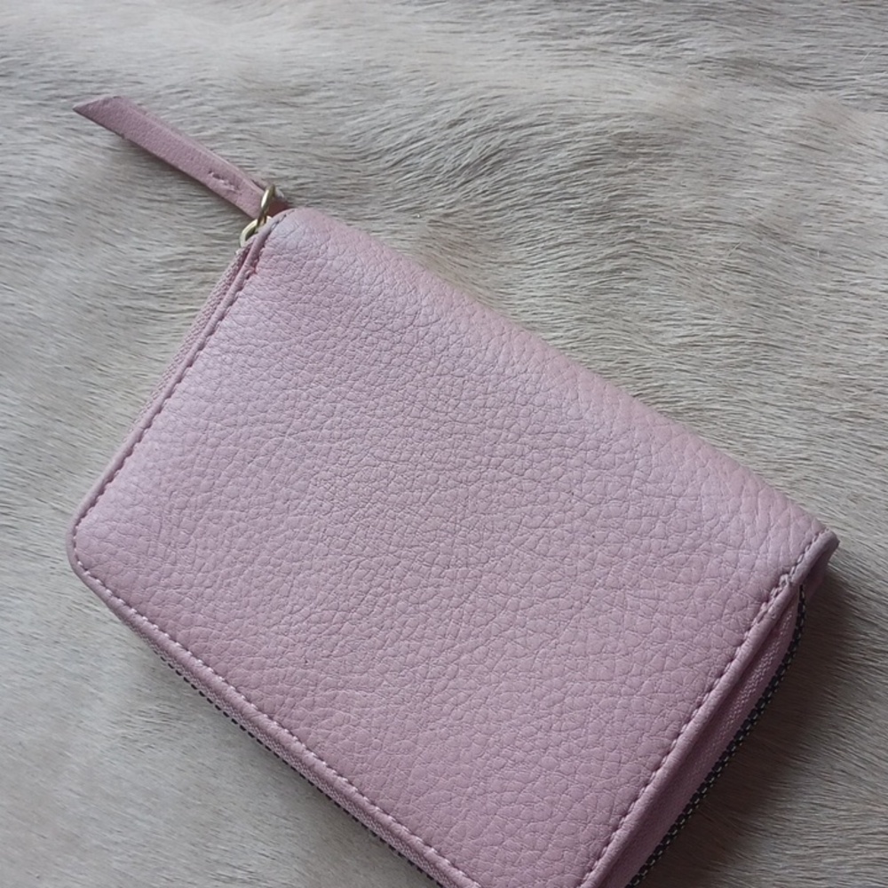 Juicy Couture  Wallet - Picture 3 of 16